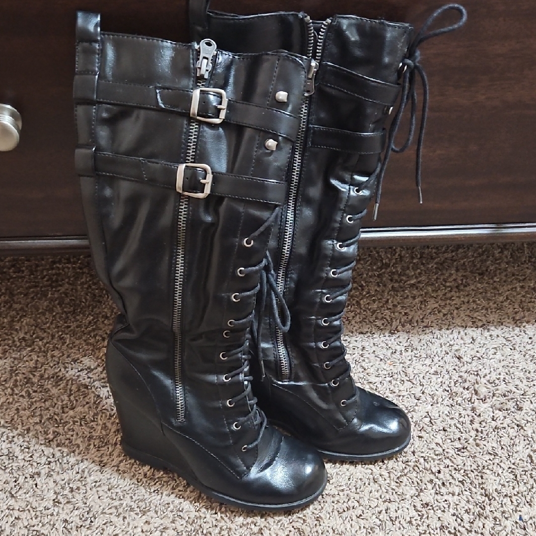 Black Knee-High Lace-Up Boots